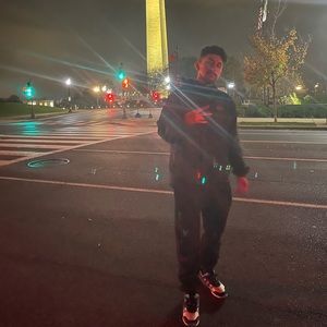 Meet your Posher, Logan